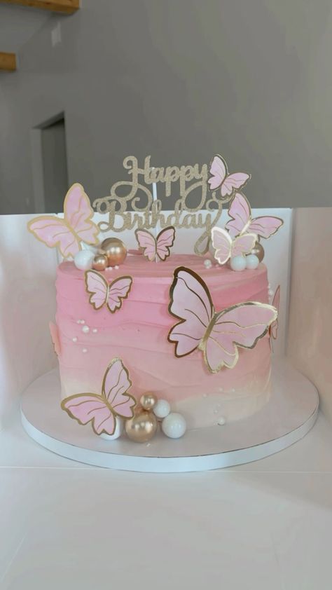 Pink Cake Butterfly, Butterfly Decorations For Party Birthday, Pink Butterfly Birthday Cake, Pastel Butterfly Cake, Pink Theme Cake, Simple Pink Cake, Birthday Cake Butterfly, Birthday Butterfly Cake, Butterfly Cake Ideas