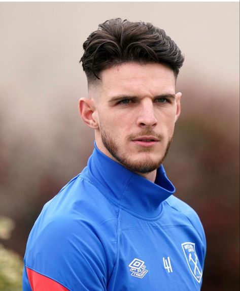 Rice Arsenal, England Football Players, Declan Rice, Alexander Arnold, Haircut Style, Faded Hair, Soccer Guys, Mens Fashion Inspiration, England Football