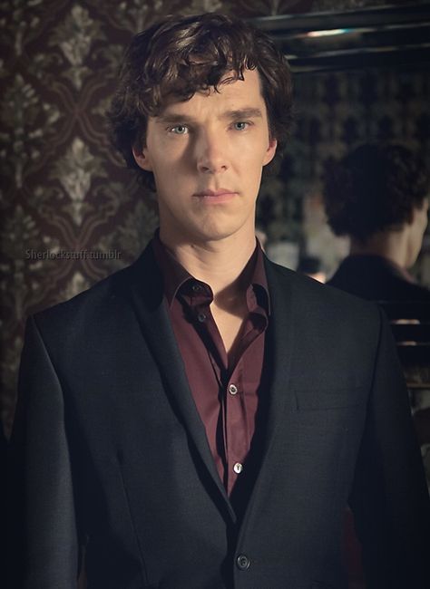 Sherlock BBC 2013. Glad to see the purple shirt is back! http://www.pinterest.com/aggiedem/sherlock-addict/ Ragnor Fell, Lara Pulver, Sherlock Holmes Benedict, Amanda Abbington, Sherlock Series, Sherlock Cumberbatch, Sherlock Holmes Benedict Cumberbatch, Benedict Sherlock, Mrs Hudson