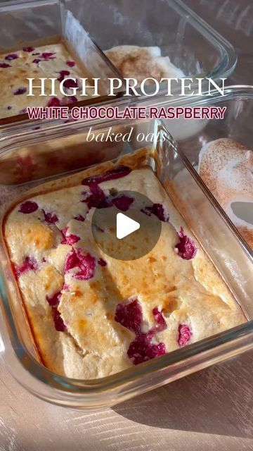 High Protein Baked Oats, Oat Snacks, Protein Baked Oats, Eggs Cottage Cheese, Healthy Low Calorie Dinner, Cottage Cheese Recipes Healthy, Oats Snacks, Oat Recipes, Raspberry White Chocolate