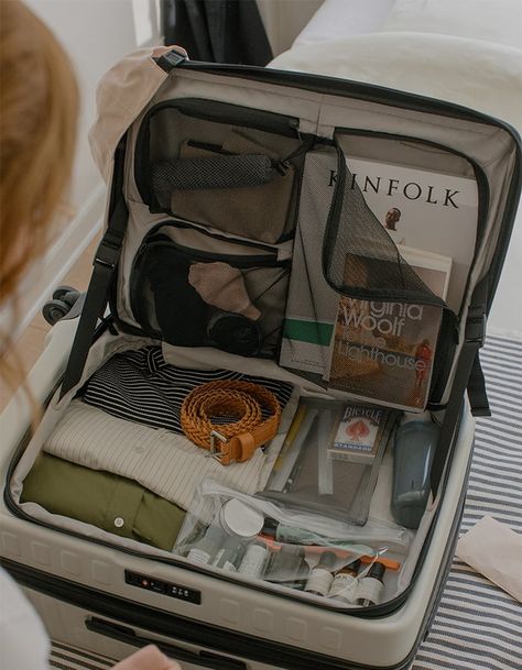 Lojel Luggage, Packing Photography, Packing Aesthetic, Packing For Travel, What To Pack For Vacation, Travel Packing Essentials, International Travel Essentials, Europe Travel Essentials, Travel Pack