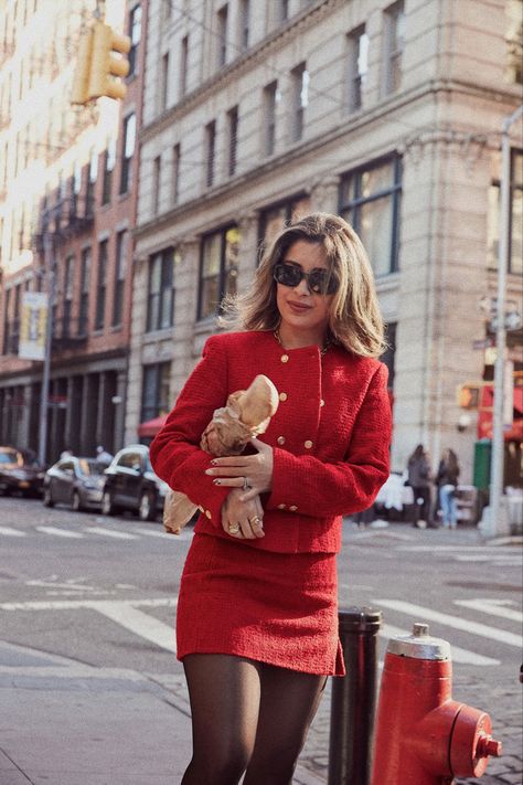 Red Tweed Dress Outfit, Red Tweed Outfit, Red And White Outfit Black Women, Red Classy Outfits, Estilo Blair Waldorf, Red And White Outfits, Style Roots, Preppy Women, Red Costume