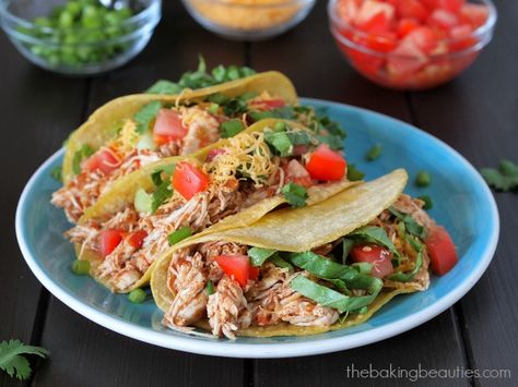 Easy Shredded Turkey Tacos from The Baking Beauties Turkey Tacos Recipes, Shredded Turkey Recipes, Tacos Recipes, Grilled Fish Tacos, Shredded Turkey, Turkey Tacos, Whole Turkey, Leftover Turkey Recipes, Turkey Meat