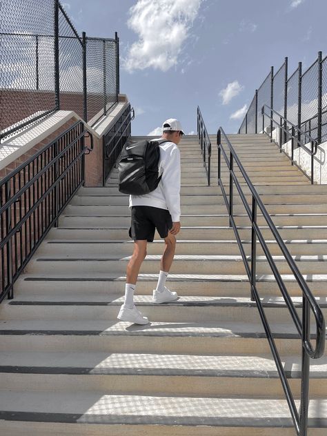 Air Force 1 Outfit Men Shorts, Nike Airforce Outfit Men, Airforce 1 Mens Outfit, Air Force 1 Summer Outfit, White Air Force Outfit, Nike Shorts Outfit Men, Air Force 1 Outfit Summer, Gym Outfit Men Style, Air Force One Outfit