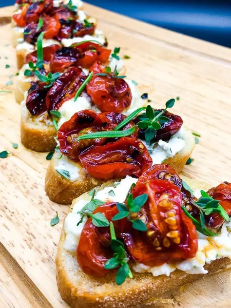 Roasted Tomato Crostini, Roasted Tomatoes And Brie, Holiday Crostini Appetizers, Tomato Crostini With Whipped Feta, Mozzarella Crostini, Starters Snacks, Tomato Appetizer, November Recipes, Tomato Crostini