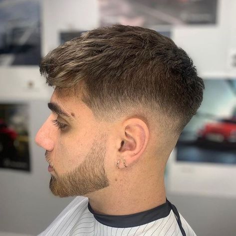 Haircuts For Men 2022, Medium Skin Fade, Haircut Ideas Trendy, Haircut For Big Forehead, Mid Fade Haircut, Men Fade Haircut Short, Short Haircuts For Men, Short Fade Haircut, Mens Haircuts Short Hair