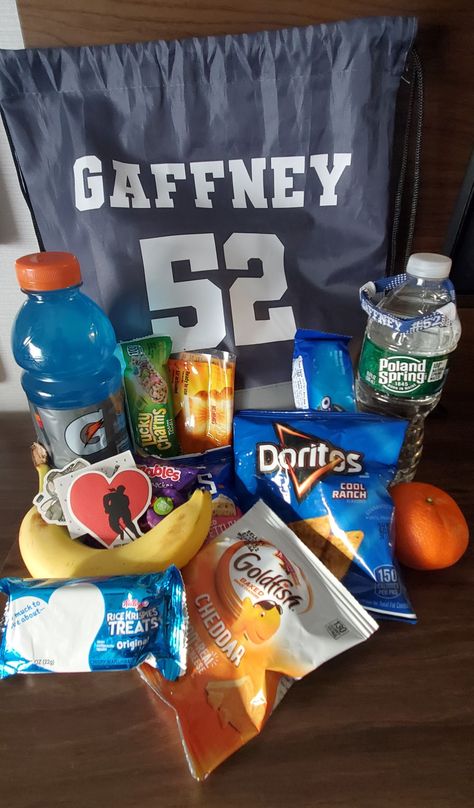 Hockey Hotel Goodie Bags, What To Pack For Hockey Tournament, Hockey Goodie Bags, Hockey Tournament Swag Bag Ideas, Hockey Loot Bag Ideas, Hockey Bags For Tournaments, Cooperstown Swag Bags, Hockey Goodie Bag Ideas, Tournament Gift Bags