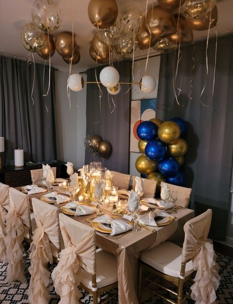 Elegant birthday party idea for adults 46 Year Old Birthday Party Ideas, House Party Pictures, 37th Birthday Party Ideas For Women, At Home Birthday Party Ideas For Adults, Celebration Ideas For Adults, Birthday Party Themes For Adults, 40th Birthday Party For Women, Dinner Birthday Party, 35 Birthday