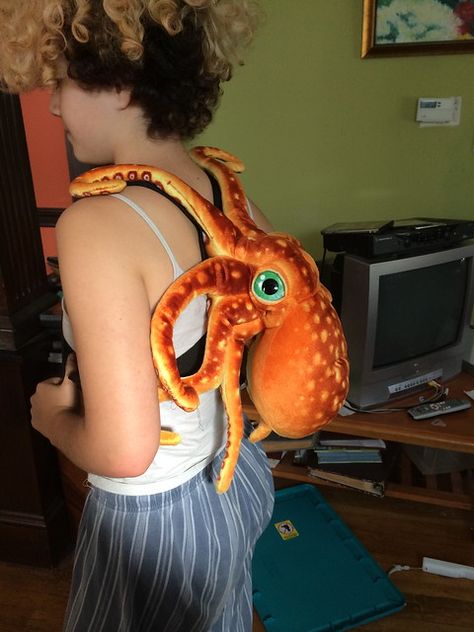 Weird Backpacks, Octopus Outfit, Octopus Clothes, Fish Backpack, Fish Clothes, Fish Outfit, Weird Products, Otto Octavius, Fish Bag