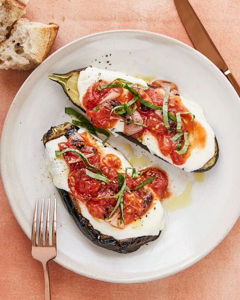 Eggplant Parm, Martha Stewart Recipes, Grilled Eggplant, Eggplant Parmesan, Eggplant Recipes, Weeknight Dinner Recipe, On The Grill, Summer Dinner, Grilled Vegetables