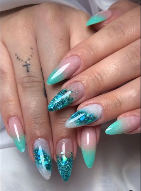 Aquamarine Almond Nails, One Glitter Nails, Neutral Nails Acrylic, Turquoise Nails, Neutral Nails, Birthday Nails, Bridal Nails, Chic Nails, Types Of Nails