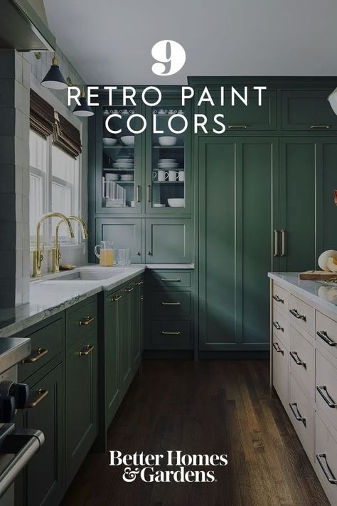 Retro Green Kitchen Cabinets, Retro Green Paint Colors, 1950s Paint Colors, Vintage Kitchen Paint Colors, Color Drenched Kitchen, Retro Paint Colors, Mcm Paint Colors, Retro Kitchen Colors, Retro Kitchen Ideas Vintage