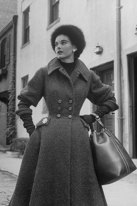 Photograph, Clothing, Retro style, Vintage clothing, Snapshot, Standing, Fashion, Coat, Dress, Outerwear, 50s Fashion Women, Nina Leen, Tweed Fashion, 1950s Fashion Women, Casual Attire For Women, 1950 Fashion, Vintage Fashion 1950s, Womens Tweed, Design Moda