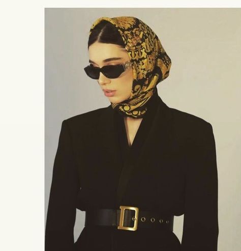 Scarf Vintage Outfit, Head Scarf With Sunglasses, Rich Widow Outfit, Vintage Head Scarf Outfit, Mob Wife Outfit Aesthetic, Vintage Hair Scarf, Head Scarf Outfit, Debut Photoshoot, Summer Details