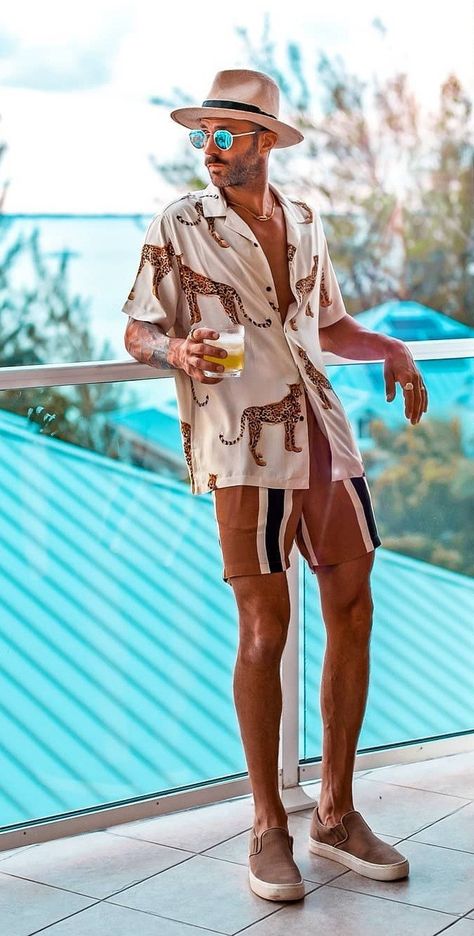 Animal Print Shirt and Shorts Outfit Summer Outfits Men Beach, Mens Beach Style, Beach Outfit Men, Pool Outfits, Party Outfit Men, 90s Fashion Outfits Hip Hop Party, Summer Outfits Men Streetwear, Beach Party Outfits, Pool Party Outfits