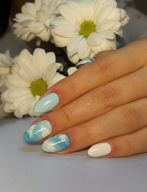 1989 Taylor Swift Nails Ideas, Taylor Swift Nail Art 1989, 1989 Nails Design Taylor Swift, Eras Tour Nail Ideas 1989, 1989 Taylor Swift Nail Ideas, 1989 Nails Design, Subtle Taylor Swift Nails, Bluey Inspired Nails, Cloud Nails Short