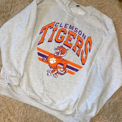 Unisex Sizing - Made To Order - Materials: 50% Cotton, 50% Polyester - Size: S,M,L, Xl, 2xl - Loose Fit - Sewn In Label - Runs True To Size - Great Gift Ideas University Shirt, Tiger Shirt, Missouri Tigers, University Of Missouri, Football Sweatshirt, Clemson Tigers, Auburn Tigers, Great Gift Ideas, Grey Tee