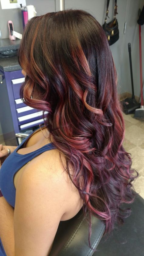 Copper And Purple Hair Highlights, Burgundy With Blonde Highlights, Red Highlights In Brown Hair, Holiday Hair Color, Fall Hair Ideas For Brunettes, Hair Ideas For Brunettes, Brown Hair Ideas, Caramel Brown Hair, Fall Hair Ideas