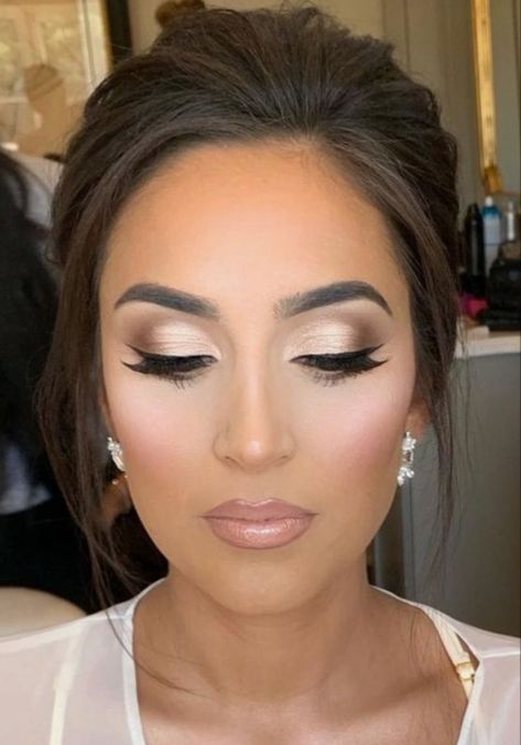 Country Wedding Makeup Brown Eyes, Make Up Mother Of The Bride Makeup, Glam Bridal Makeup Brunette, Braidsmaids Makeup, Hazel Eye Makeup Wedding, Full Face Wedding Makeup, Best Wedding Makeup For Brown Eyes, Makeup Mother Of Bride, Bridesmaid Makeup For Green Eyes