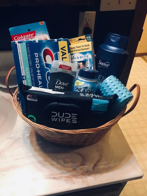 Gift Basket with Bathroom essentials #birthdaygift #giftbasketideas #birthdaybasket #bathroomessentials #toothbrush #toothpaste #dudewipes #backsrubber #dovedeoderant #dove #mensoneadays #birthdayhousetheme Bath Baskets Gift Ideas, Hygiene Basket, Bathroom Gift Basket, Baskets Gift Ideas, Bath Baskets, Dude Wipes, Bathroom Basket, Creative Gift Baskets, Care Basket