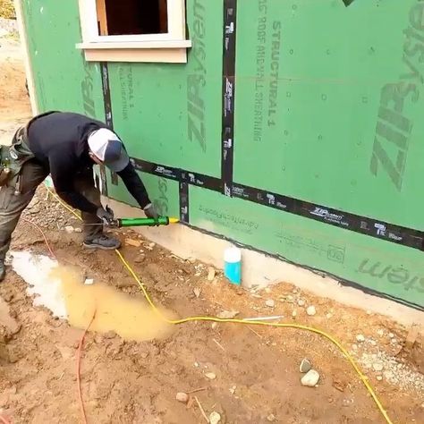 Huber Engineered Woods on Instagram: "It's all in the details. Remember to seal the sheathing to foundation transition with ZIP System liquid flash. Swipe to learn how with ZIP System R-sheathing. ➡️" Zip Sheathing, Framing Construction, Airbnb Design, The Details, Engineered Wood, To Learn, Flash, Foundation, Engineering