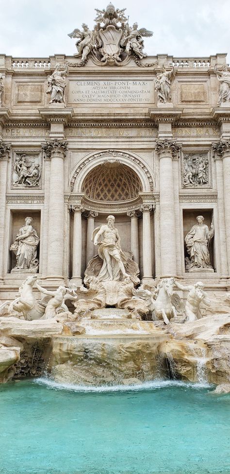 Italy Water Fountain, Rome Phone Wallpaper, Rome Italy Trevi Fountain, Rome Trevi Fountain Aesthetic, Rome Architecture Aesthetic, Rome Fountain Trevi, Rome Statues Aesthetic, Trevi Fountain Drawing, Rome Italy Aesthetic Wallpaper