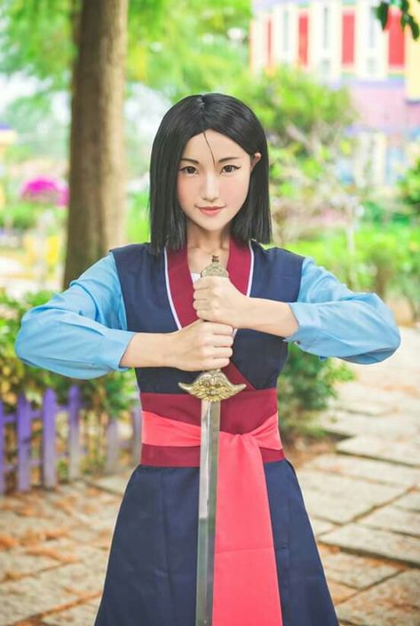 Cosplay Mulan, Mulan Halloween Costume, Mulan Makeup, Mulan Cosplay, Anime Festival, Disney Princess Cosplay, Mulan Disney, Princess Cosplay, Cosplay Tutorial