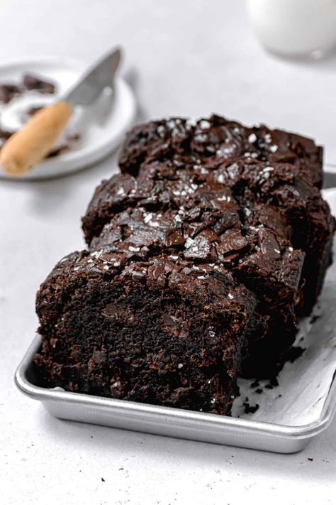 This vegan chocolate zucchini bread is moist, fudgy, chocolatey, (basically all around perfect) and just happens to be made with no eggs or dairy! Nut Free Desserts, Bun Recipes, Zucchini Loaf, Grated Zucchini, Chocolate Zucchini Bread, Chocolate Zucchini, Bread Bun, Bun Recipe, Baking Project