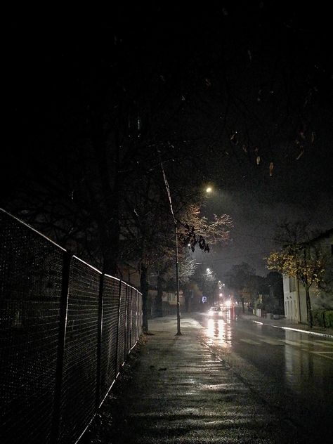 Autumn night rain idk Raining Street Night, Small Town At Night Aesthetic, Aesthetic Town Pictures, Walking In The Rain At Night, Rainy Small Town Aesthetic, Rainy Street Night Aesthetic, Small Town Dark Aesthetic, Small Rainy Town, Down Town Pictures