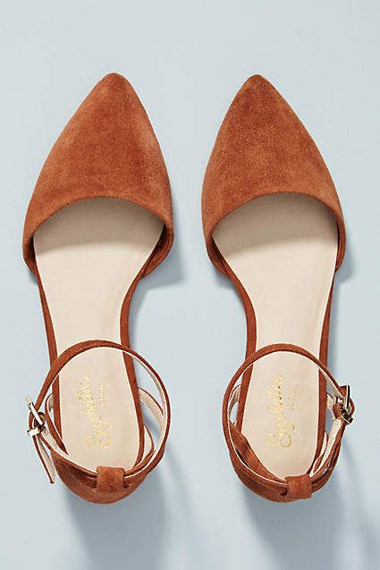 Seychelles Plateau City Flats #ad #AnthroFave #AnthroRegistry Anthropologie #Anthropologie  #Antro #musthave #styleinspiration  #ootd #newarrivals #outfitideas #wishlist #bohostyle #bohooutfit #bohemian Cute Womens Shoes, Spring Fashions, Gladiator Shoes, Strap Flats, Ankle Strap Flats, Womens Shoes High Heels, Prom Shoes, Footwear Design Women, Spring Shoes