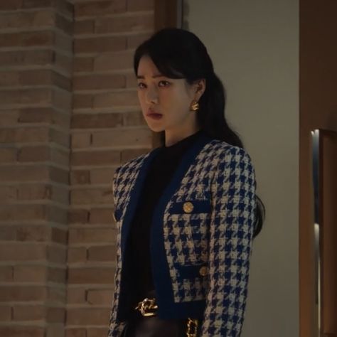 Lim Ji Yeon The Glory Outfit, The Glory Outfit Park Yeon Jin, Kdrama Rich Girl Outfit, Park Yeon Jin Outfits, The Glory Yeon Jin, Park Yeon Jin, Rich Girl Outfit, Lim Ji Yeon, Young Outfit