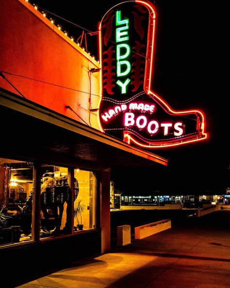 I love this neon sign at @mlleddys in downtown San Angelo. It's been fun hosting this page, I enjoy and appreciate all the likes and… San Angelo Texas, Texas Photo, San Angelo, Loving Texas, All About Animals, Animal Hospital, Neon Sign, Date Night, Mood Board