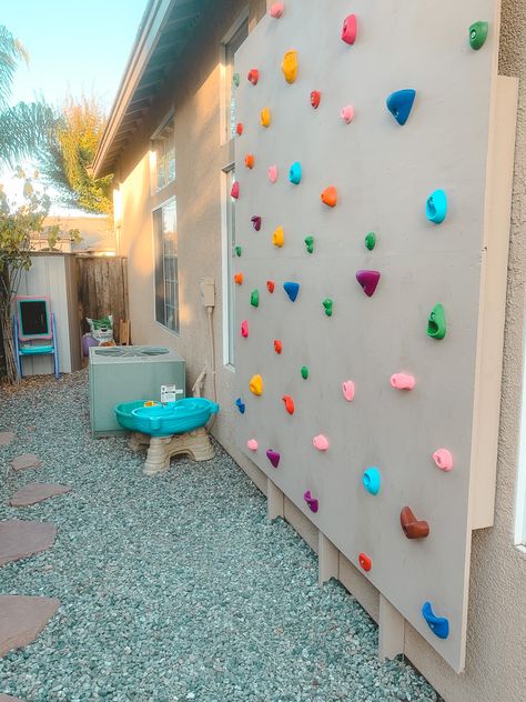 Diy Rock Wall Outdoor, Garden Climbing Wall, Outdoor Climbing Wall For Kids, Backyard Rock Climbing Wall, Rock Climbing Wall Outdoor, Playroom Rock Climbing Wall, Outdoor Rock Climbing Wall, Backyard Climbing Wall, Kids Rock Climbing Wall