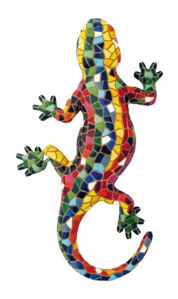 Basket - FlamencoExport Gaudi Mosaic, Gecko Wall Art, Mosaic Rocks, Mosaic Pots, Mosaic Garden Art, Mosaic Animals, Mosaic Art Projects, Mosaic Tile Art, Glass Mosaic Art