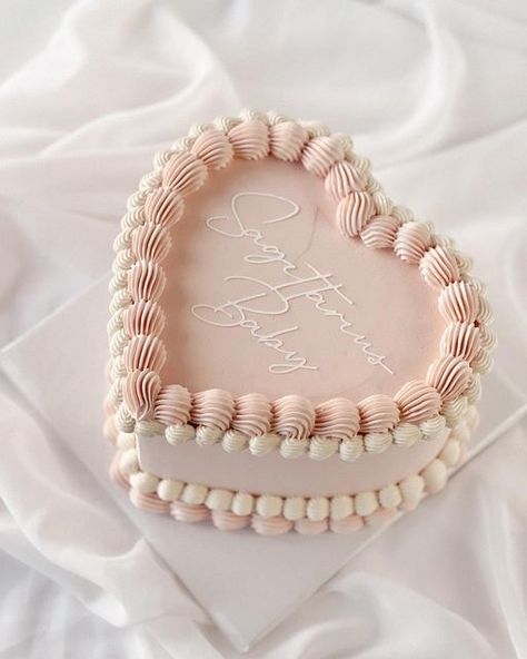 Birthday Cake With Hearts On It, Heart Sweet 16 Cake, Simple Heart Birthday Cake, Simple Pink Heart Cake, White Chocolate Birthday Cake Ideas, Heart Themed Cake, Simple Heart Shape Cake Designs, Rose Gold Heart Cake, Simple Vintage Heart Cake