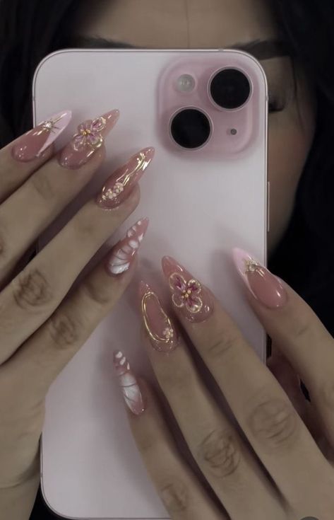 Acrylic Nails September 2024, Virgo Aesthetic Nails, September Nail Inspo Almond, Aesthetic Nails Acrylic Summer, Virgo Nails Designs, Aesthetic Nails Acrylic, Nails Acrylic Summer, Quartz Nails, Trends Nails