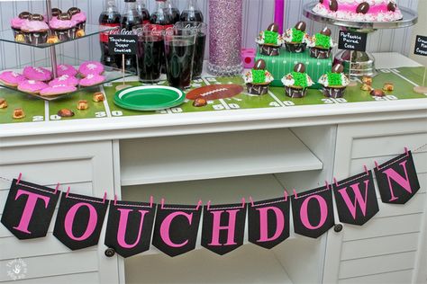 Pink Football Party, Girl Football Party, Tailgate Table, Football Party Decorations, Event Tables, Pink Football, Watching Football, Football College, Event Table