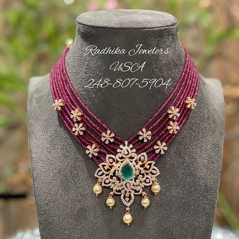 Ruby Beads Jewellery Indian, Beads Choker Necklace Indian, Beeds Chain Designs, Ruby Beads Necklace Designs, Beeds Jewelery, Beads Haram, Ruby Jewelry Necklaces, Temple Jewelry Necklace, Gold Jewelry Simple Necklace