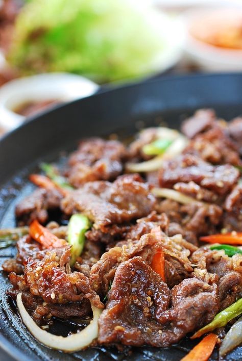 Koreansk Mad, Beef Bulgogi Recipe, Seoul Style, Korean Bbq Beef, Bulgogi Recipe, Mapo Tofu, Korean Cooking, Bulgogi Beef, Korean Beef