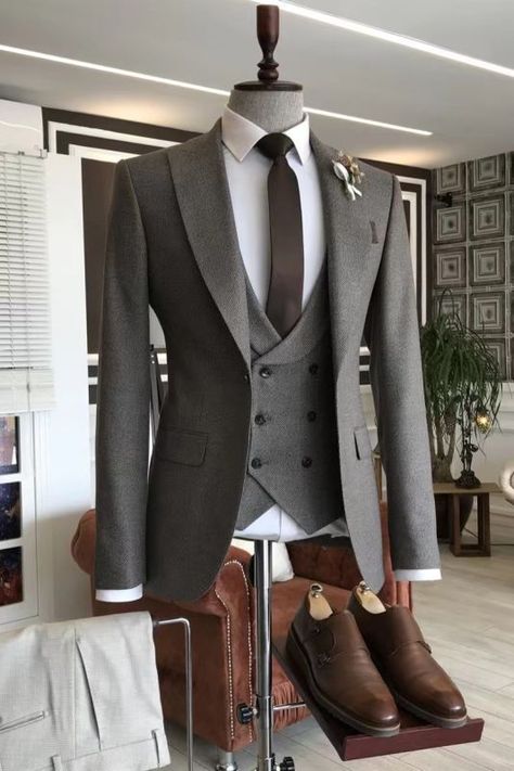 Your best to order and be delivered 2 in POINT relay if not a good supplier and good COSTUME good CALITER Suit Trench Coat Men, Suit Inspiration Mens, Wedding Suits Men Vintage, 2pis Suit Men, Fancy Suits For Men Classy, Best Suits For Men Classy, 3 Piece Suit Men Classy, Three Piece Suit Mens Wedding, Brown Three Piece Suit