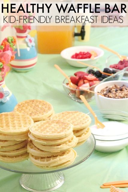 Fun Diy Crafts For Kids, Kids Sleepover Activities, Sleepover Breakfast, Cousin Sleepover, Diy Breakfast Bar, Healthy Waffle, Slumber Party Ideas, Waffle Breakfast, Kid Friendly Breakfasts