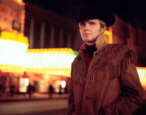 1969: Most Promising Newcomer to Leading Roles - Jon Voight won for his performance as Joe Buck in “Midnight Cowboy”. Outsiders Funny, John Voight, The Bowery Boys, John Barry, Arthur Rimbaud, American Movies, Jon Voight, Midnight Cowboy, Cowboy Pictures