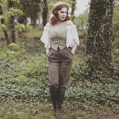 Farmcore Fashion, Reception Aesthetic, Rachel Maksy, Hobbit Costume, Fashion Decades, Cottagecore Style, Period Outfit, Retro Mode, Sammy Dress