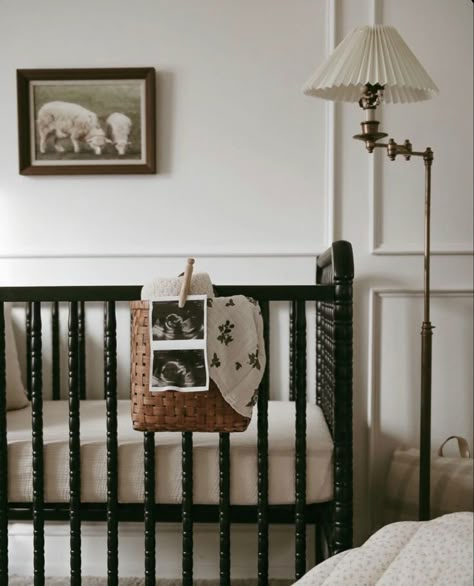 Modern Style Nursery, Transitional Living Room Small Spaces, Tan And Black Nursery, Wood Trim Nursery, Nursery Astethic, Gender Neutral Vintage Nursery, Girl Vintage Nursery, Cottage Nursery Ideas, Vintage Ralph Lauren Nursery