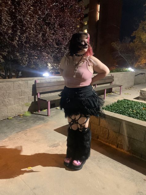 Chubby Pastel Goth, Pastel Goth Plus Size, Goth Hair Color, Maeve Core, Plus Size Pastel Goth, Chubby Goth, Pastel Goth Hair, Goth Plus Size, Outfits Primavera Verano