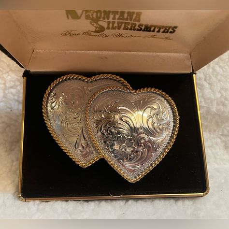 New In Box Etched Double Heart Sterling Silver Plate / Gold Tone Trim A Few Scratches On Back, But Never Worn Buckle Only / No Belt Approx Measurements 3 1/2 W X 2 1/2” H Standard 1 1/2" Belt Swivel Mexican Belts For Women, Cute Belt Buckles, Yeehaw Outfits, Cowgirl Belt Buckles, Big Buckle Belt, Heart Belt, Cowgirl Belts, Double Heart, Belt Buckle