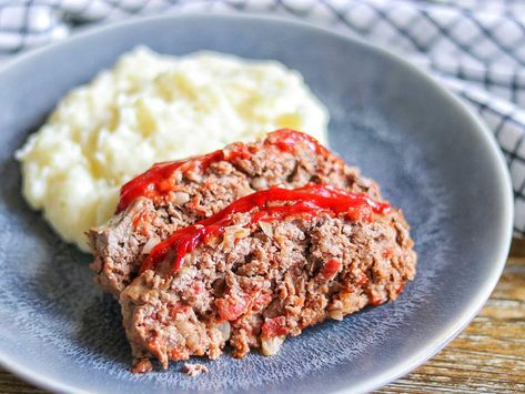 Ellen's Buffalo Meatloaf Recipe Buffalo Meatloaf, Buffalo Meat, Meatloaf Recipe, Meatloaf Recipes, Ground Meat, Meatloaf, Ketchup, Ground Beef, Baked Dishes