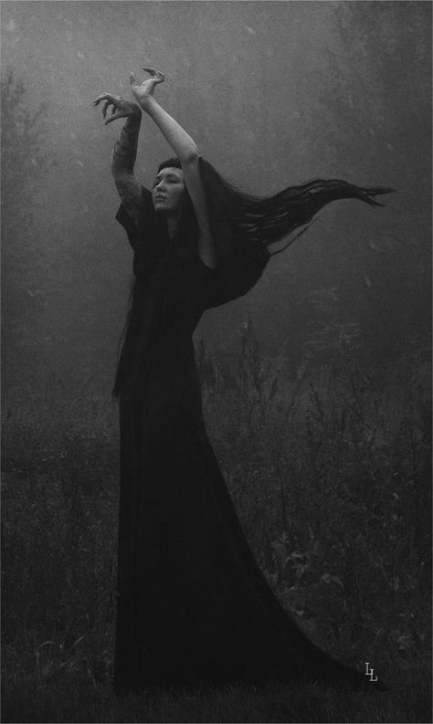 Hedge Witchcraft, Dark Forest Aesthetic, Witch Rituals, Witch Cottage, Dark Witch, Evil Witch, Water Aesthetic, Dark Paradise, Magic Aesthetic