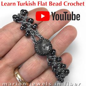 Beading Crochet, Crochet Bracelet Tutorial, Bead Crochet Bracelet, Crochet Bracelets, Crochet Bracelet Pattern, Bracelet Crochet, Crochet Beaded Bracelets, Bead Crochet Patterns, Crochet Jewelry Patterns