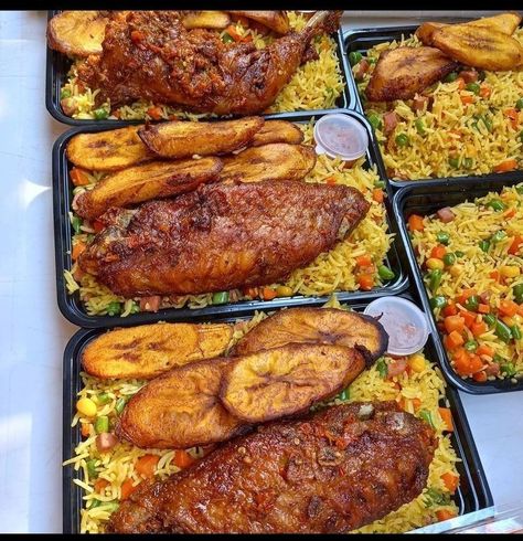 Yoruba Food, African Meals, Nigeria Food, African Recipes Nigerian Food, Amazing Food Platters, Healthy Sandwich Recipes, West African Food, Africa Food, African Cooking